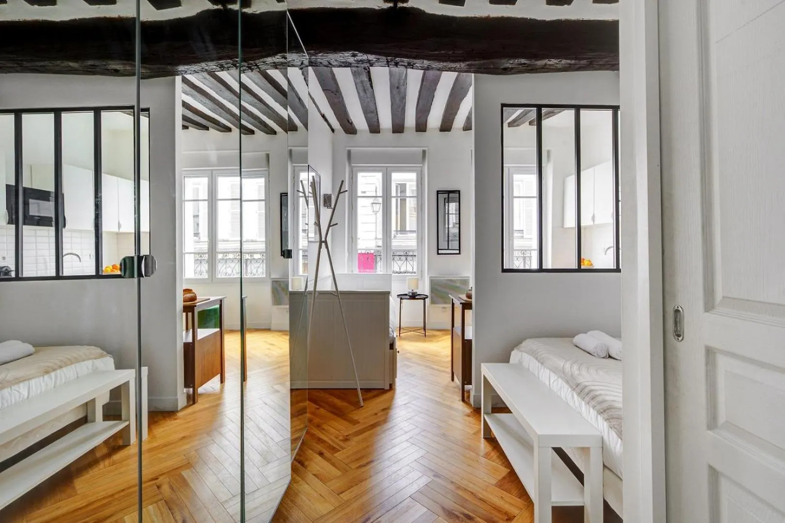 Suite Joyful Ivy - Cozy Apartment In パリ