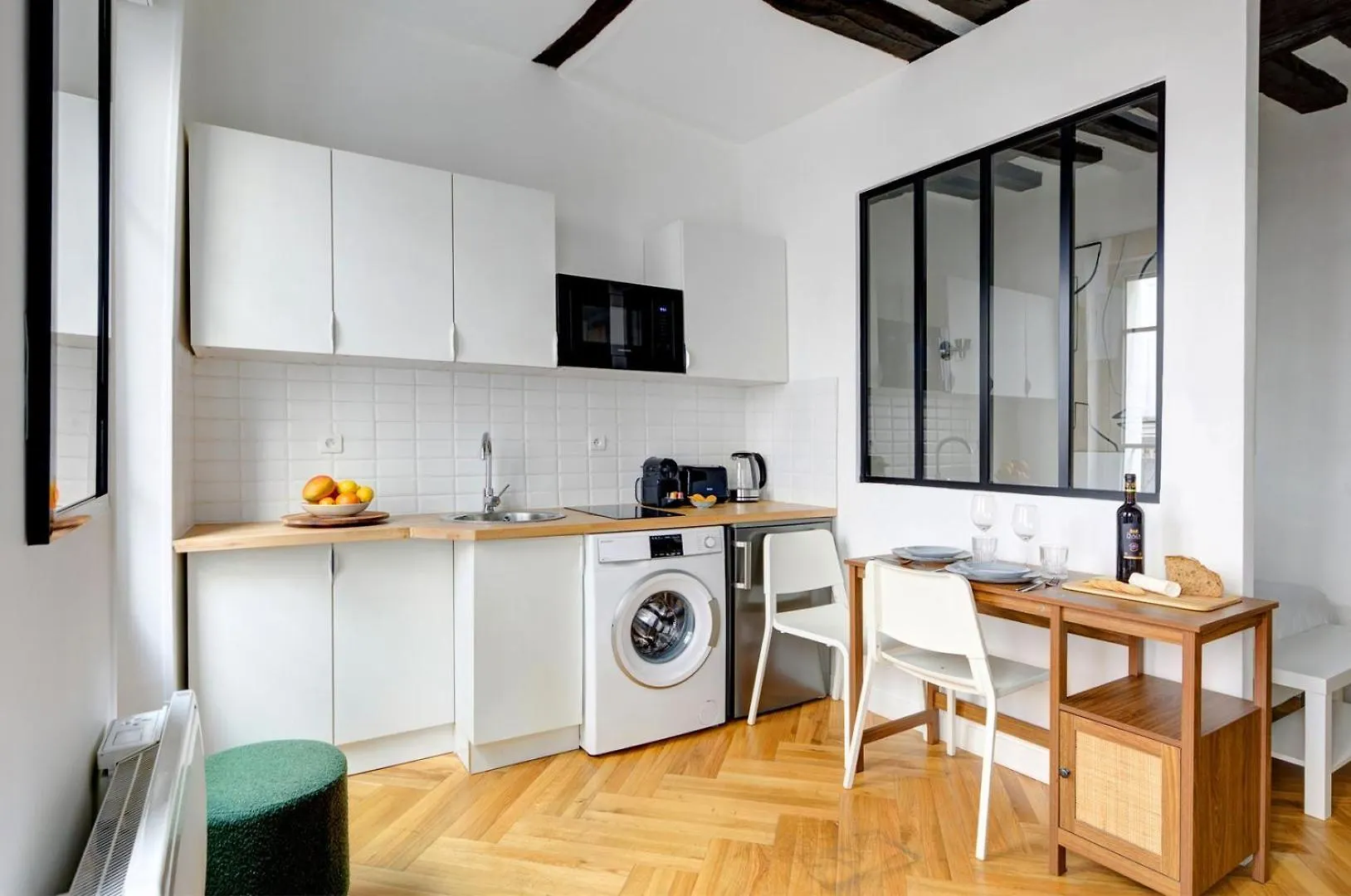 Suite Joyful Ivy - Cozy Apartment In パリ