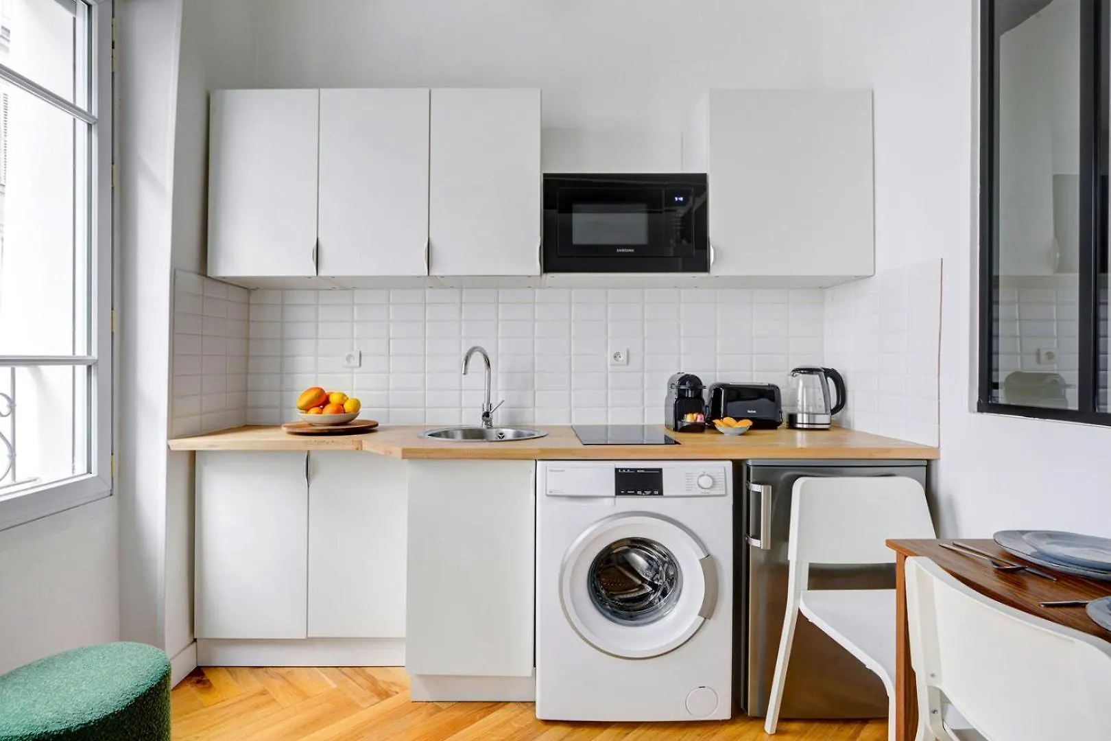 Suite Joyful Ivy - Cozy Apartment In パリ フランス