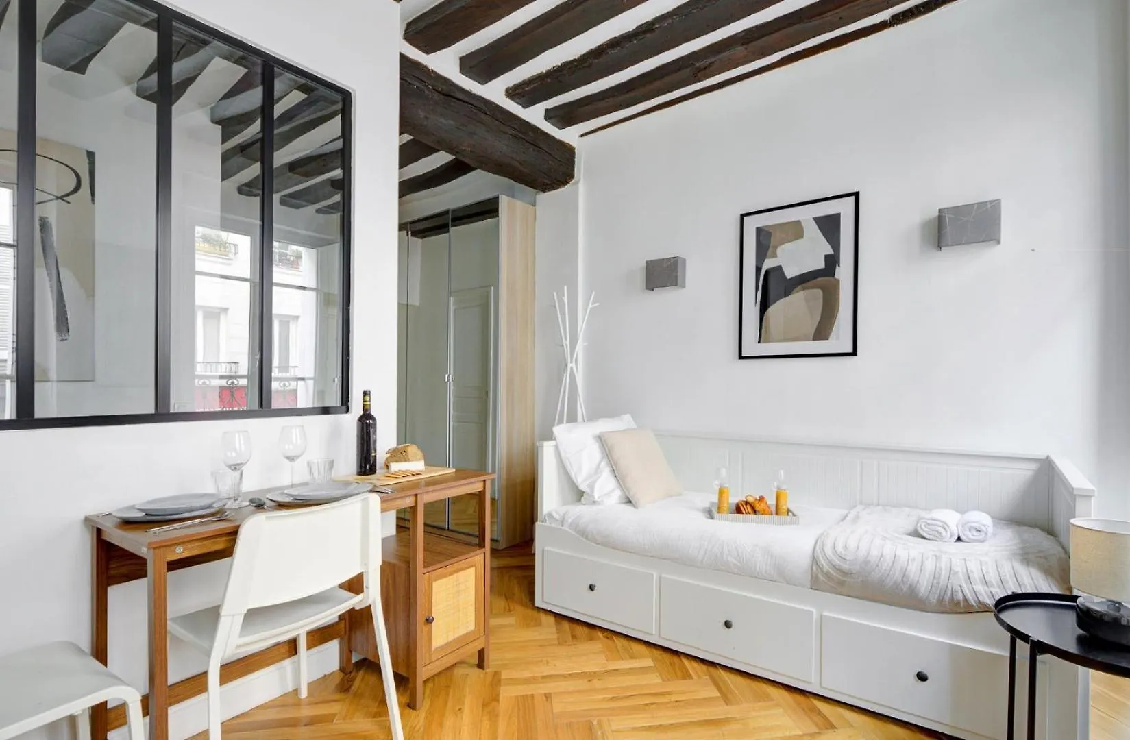 Suite Joyful Ivy - Cozy Apartment In Paris France