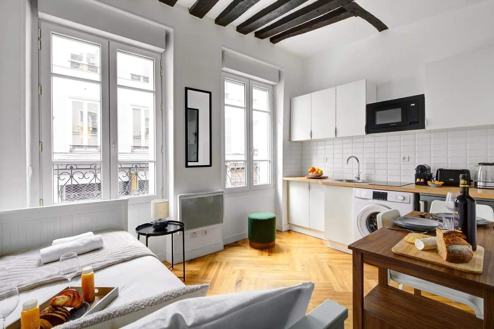 Suite Joyful Ivy - Cozy Apartment In Paris contacts