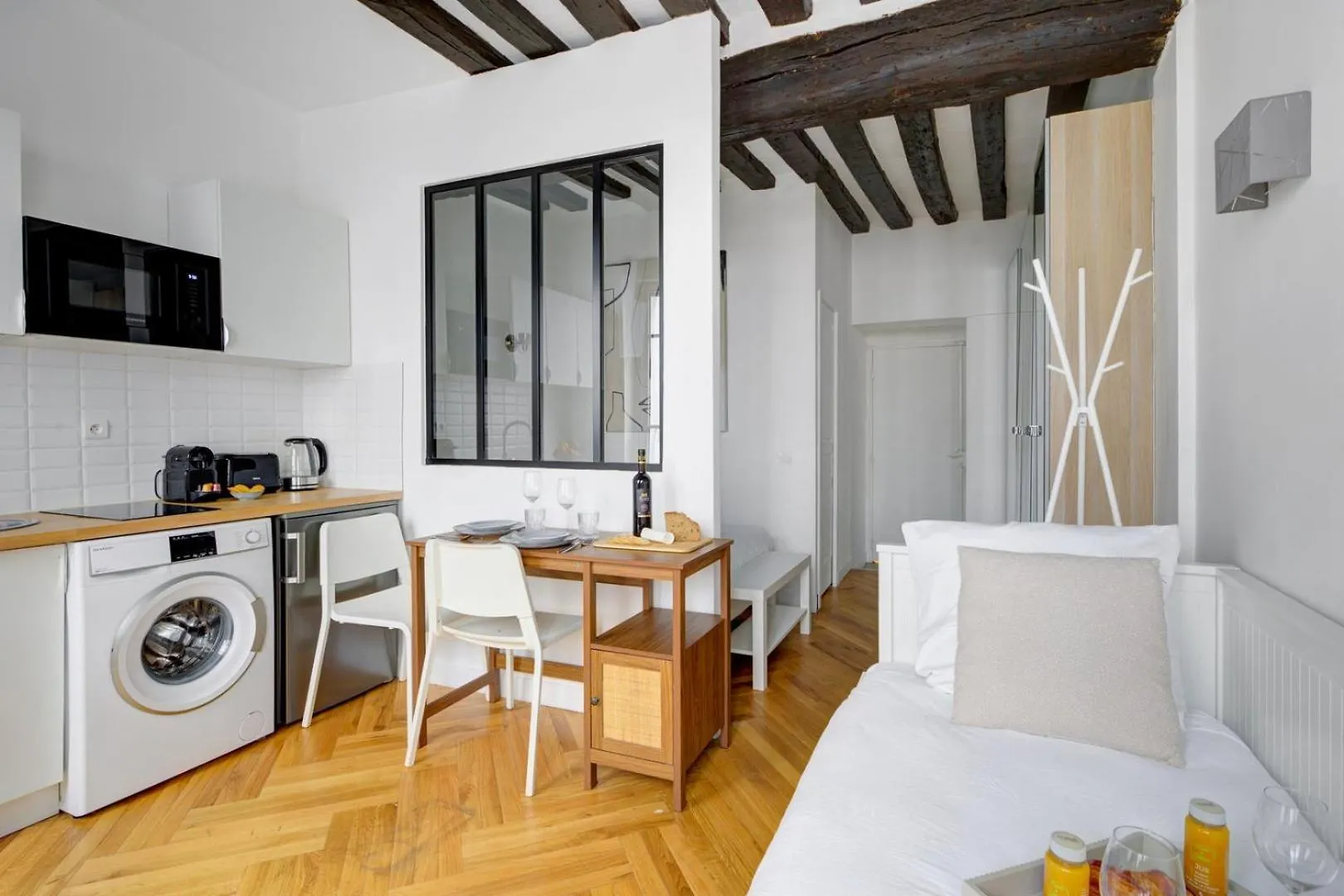 Suite Joyful Ivy - Cozy Apartment In Paris